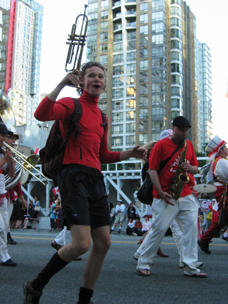 Canada Day Parade~老兄你也太開心