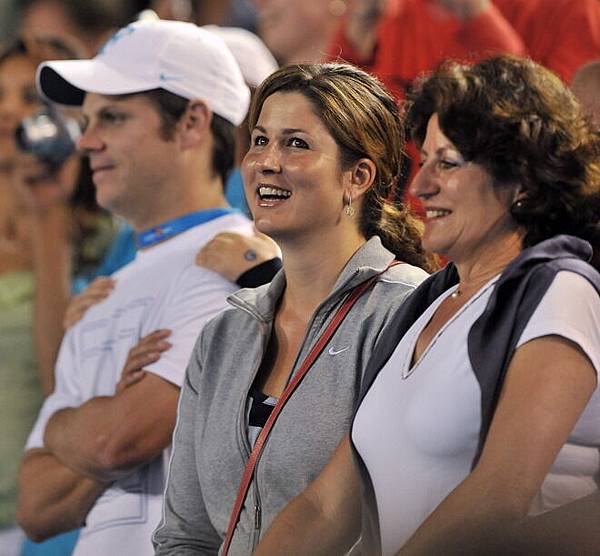 Mirka 2nd round 01.jpg