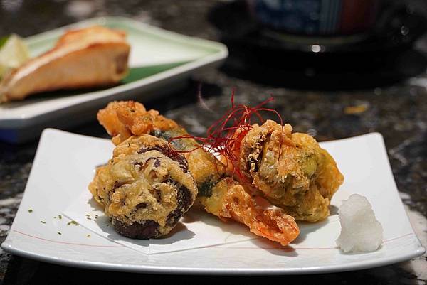 【純分享轉載】高雄無菜單料理推薦｜覓奇頂級日本料理，海膽刺身