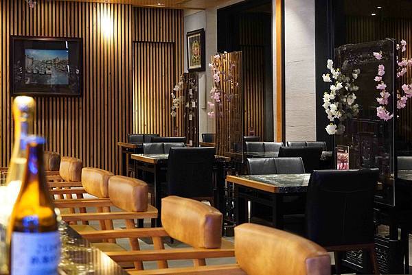 【純分享轉載】高雄無菜單料理推薦｜覓奇頂級日本料理，海膽刺身