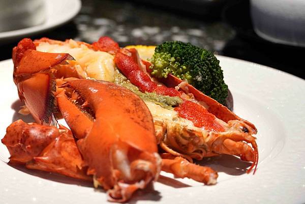 【純分享轉載】高雄無菜單料理推薦｜覓奇頂級日本料理，海膽刺身