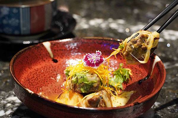 【純分享轉載】高雄無菜單料理推薦｜覓奇頂級日本料理，海膽刺身