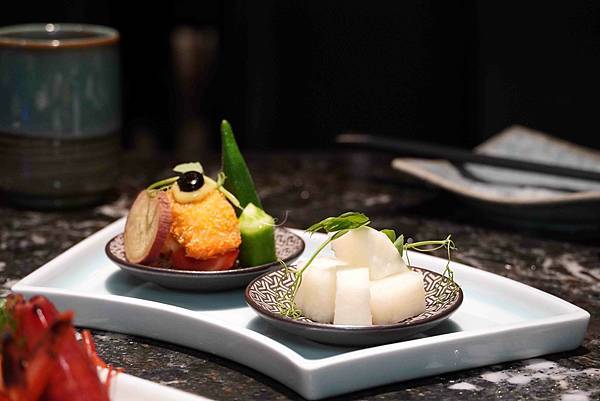 【純分享轉載】高雄無菜單料理推薦｜覓奇頂級日本料理，海膽刺身