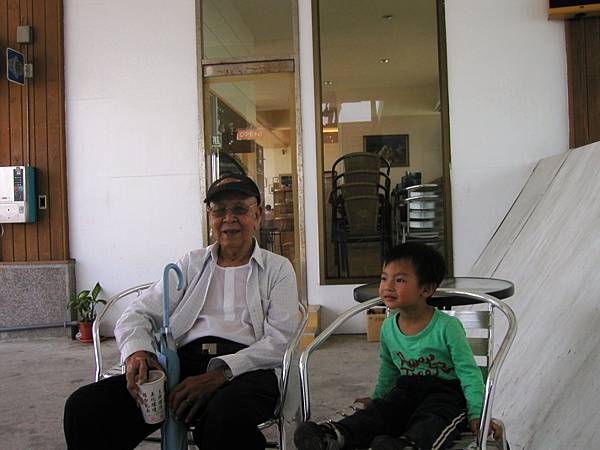 高鐵03.jpg 高鐵03.jpg