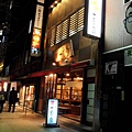 上野廣小路店側拍.jpg