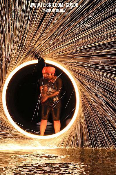 fire show-yin yang-2.jpg