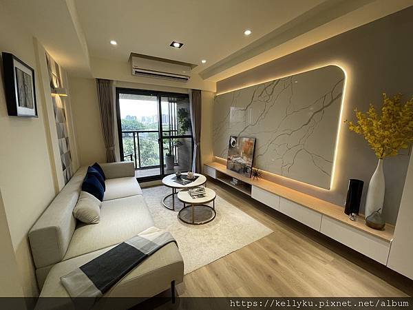 皇裕觀雲3A7實品屋客廳