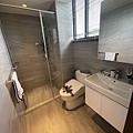 春福天蒔三房樣品屋主臥廁所.jpg
