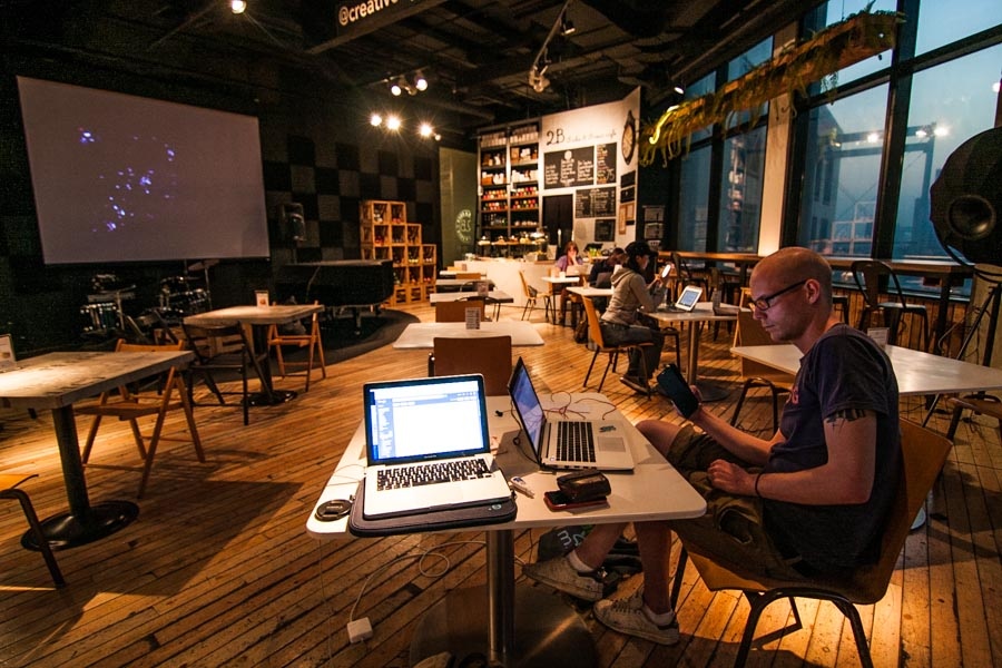 digitalnomad-9.jpg digitalnomad-9.jpg