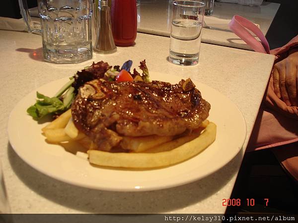 澳洲雪梨2008 497丁骨牛排.jpg
