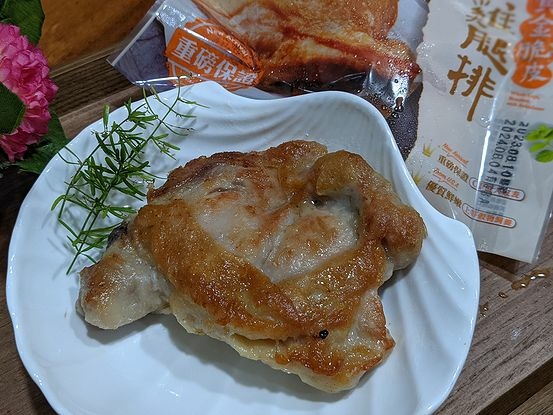 【大成食品 l 黃金脆皮雞腿排&古早味香煎排骨&韓式起司熱狗