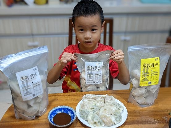 【主餃食光 l 家庭必備美味水餃】高麗菜、韭菜、玉米，滿滿內