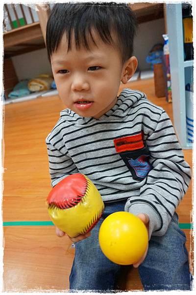 Baby3我愛玩球球
