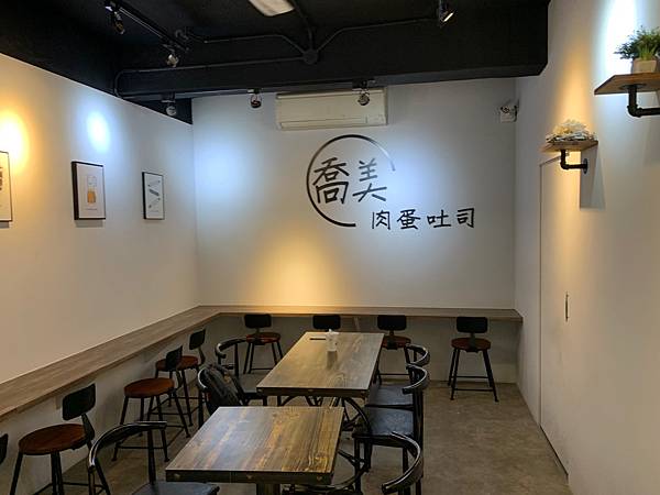 IMG_1215.jpg IMG_1215.jpg