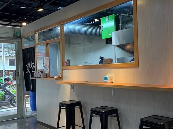 叉奔 桃園中壢炒飯 骰子牛炒飯 元智大學附近美食 炒烏龍 叉奔 桃園中壢炒飯 骰子牛炒飯 元智大學附近美食 炒烏龍