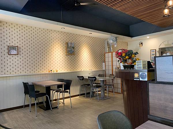 IMG_1879.jpg IMG_1879.jpg