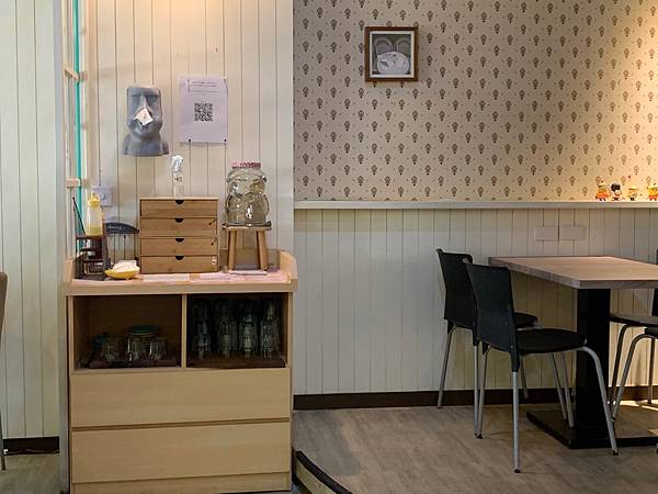 IMG_1880.jpg IMG_1880.jpg