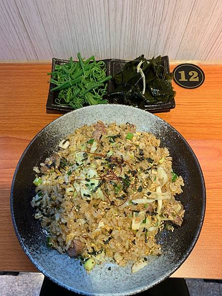 叉奔 桃園中壢炒飯 骰子牛炒飯 元智大學附近美食 炒烏龍 叉奔 桃園中壢炒飯 骰子牛炒飯 元智大學附近美食 炒烏龍