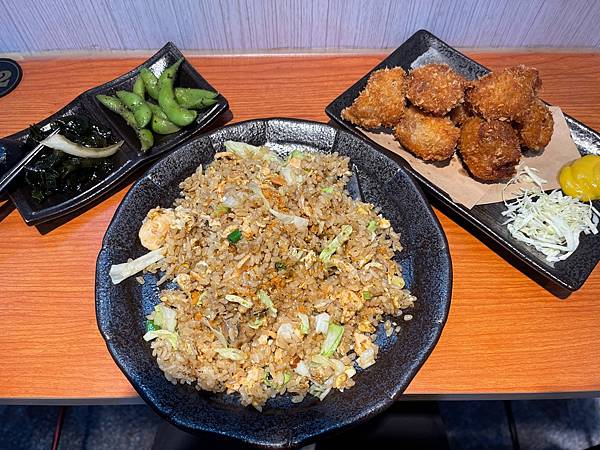 叉奔 桃園中壢炒飯 骰子牛炒飯 元智大學附近美食 炒烏龍 叉奔 桃園中壢炒飯 骰子牛炒飯 元智大學附近美食 炒烏龍