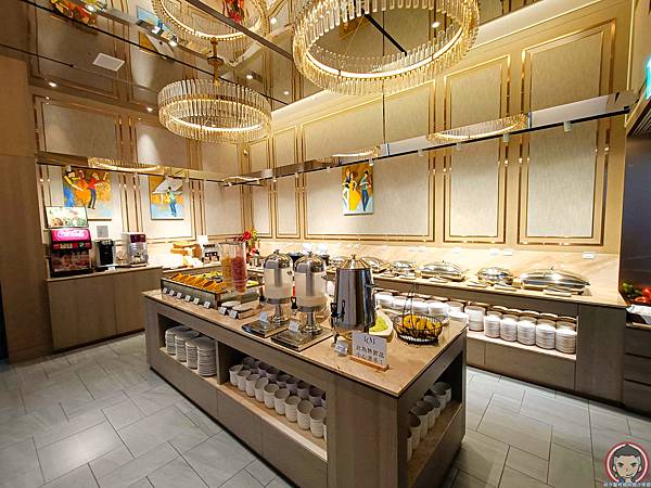 台中浮雲客棧四人房+四早餐 (不用三千?)Kloud hot 台中浮雲客棧四人房+四早餐 (不用三千?)Kloud hot