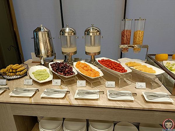 台中浮雲客棧四人房+四早餐 (不用三千?)Kloud hot 台中浮雲客棧四人房+四早餐 (不用三千?)Kloud hot