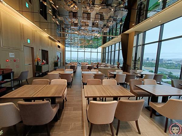 台中浮雲客棧四人房+四早餐 (不用三千?)Kloud hot 台中浮雲客棧四人房+四早餐 (不用三千?)Kloud hot