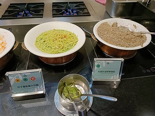 有人跟我一樣覺得 果然匯好好吃嗎😋 #果然匯夢時代