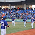 20131026義大犀牛總冠軍賽 017.jpg