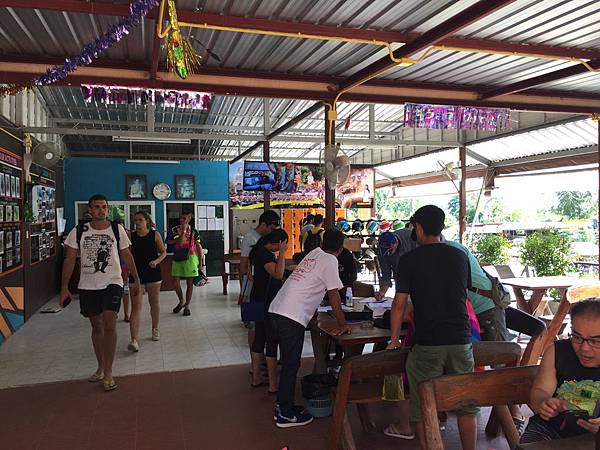 IMG_3385.JPG IMG_3385.JPG