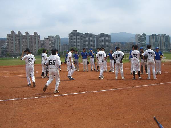 Game 1 v. 台大校友