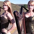 美國雙胞胎豎琴音樂家- Camille Kitt與Kennerly Kitt-3