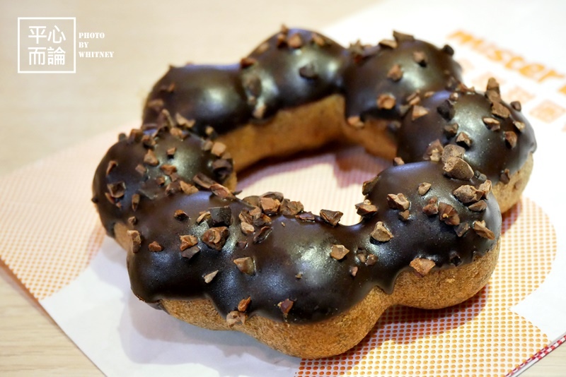 Mister Donut 可可碎粒波堤 (7).JPG