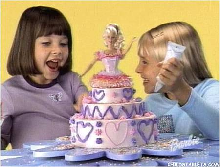 1999 Celebration Cake Barbie 03.jpg