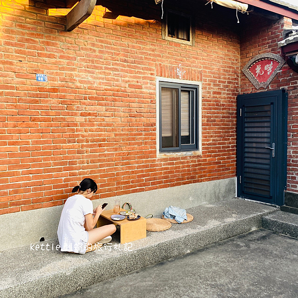 [台中景點]一斤麵包:懷舊橘色系小屋、老宅麵包香