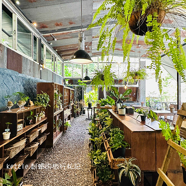 [台北景點]野人花園:陽明山景觀玻璃屋、無限時咖啡廳
