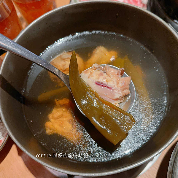 [台中南屯]湯棧:必點剝皮辣椒雞鍋、輕井澤集團、公益路美食