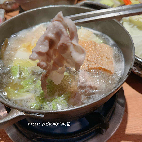 [台中南屯]湯棧:必點剝皮辣椒雞鍋、輕井澤集團、公益路美食