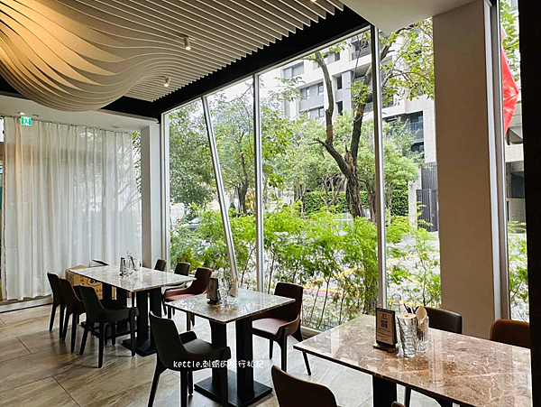 [台中西屯]今鶴台中店:超萌熊熊拉花、義式餐酒館、靠近逢甲、