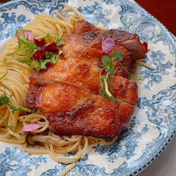 [台中西屯]今鶴台中店:超萌熊熊拉花、義式餐酒館、靠近逢甲、