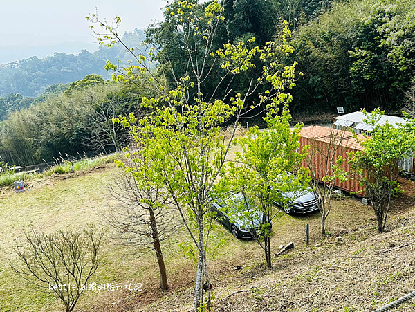 [苗栗景點]琉璃秋境:不限時懶人野餐、大湖景觀餐廳、寵物友善