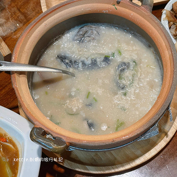[台中西屯]十二月粥品• 茶飲• 私房菜(甘肅店/健行店):