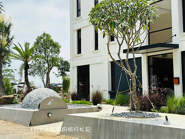 [苗栗新景點]MODA & the MOON碩玥:純白露營系