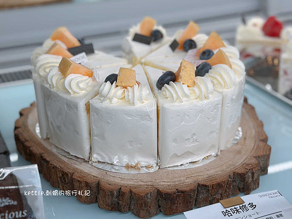 [台中南屯]東雲甜點:招牌名古屋水果千層、日系法式甜點專賣