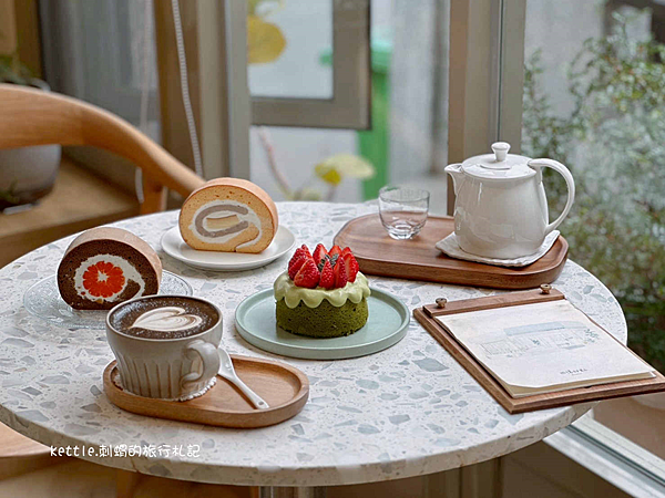 [台中北區]回憶甜點:不限時奶茶色系甜點店、超可愛萌萌小山丘