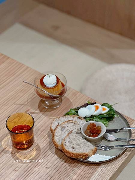 [台中南屯]鄰人咖啡:日式榻榻米咖啡廳、平日不限時、近南屯捷