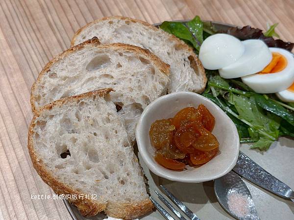 [台中南屯]鄰人咖啡:日式榻榻米咖啡廳、平日不限時、近南屯捷