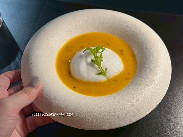 [台中西區]鐵F.f小餐廳:650元吃和牛!科博館無菜單料理