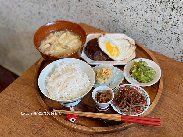 [台中西屯]三夕sio cafe:日式定食X咖啡X探古著複合