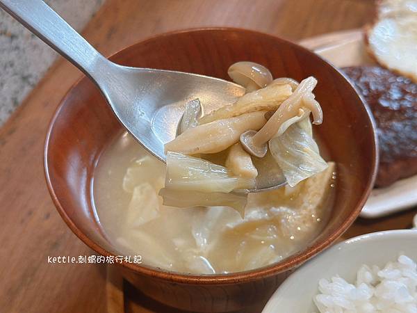 [台中西屯]三夕sio cafe:日式定食X咖啡X探古著複合