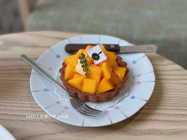 [台中中區]小鍋甜點咖啡:從正餐到甜點、中區溫柔色調咖啡廳、